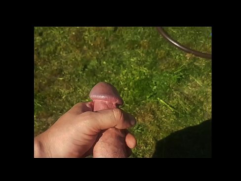 ❤️ Hot hottie gets her pink pussy fucked and cums with a squirt in a summer garden ❤ Quality porn at us