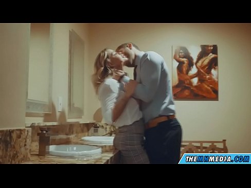 ❤️ When a busty blonde seduces you in a public restroom ❤ Quality porn at us